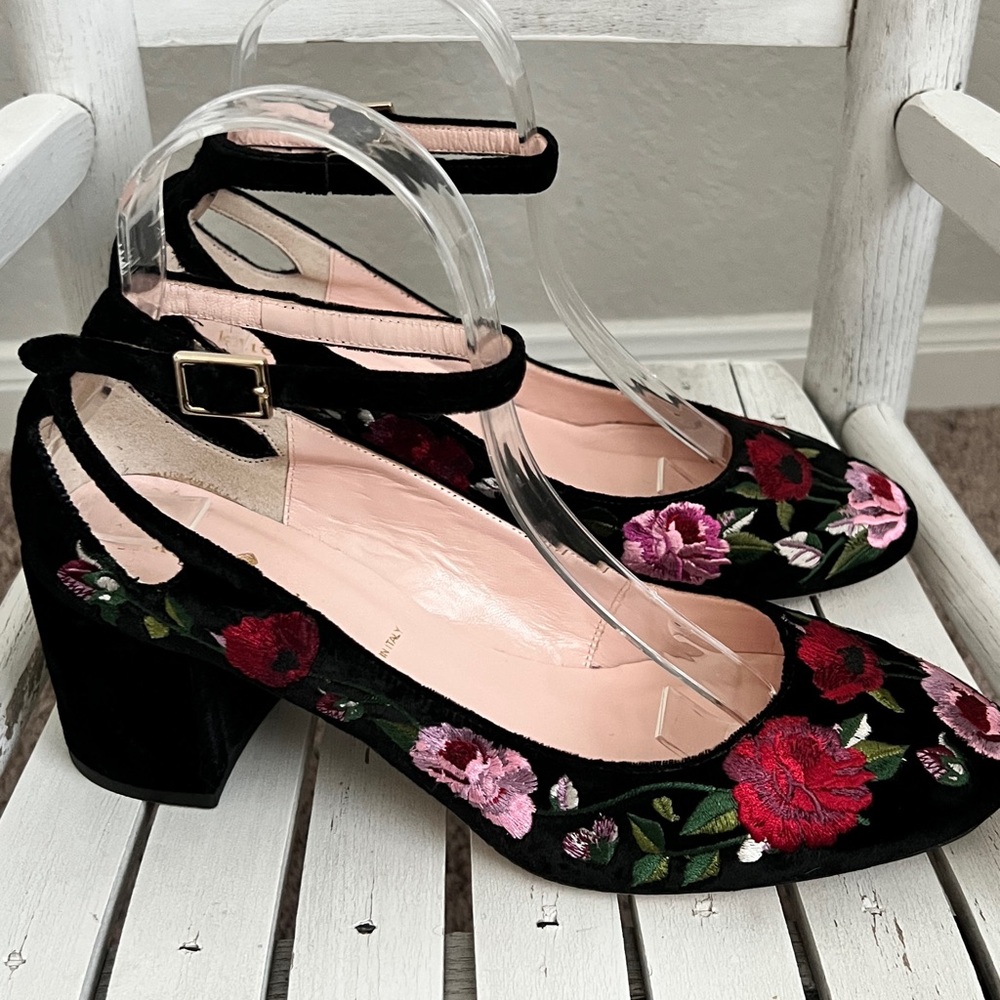 Kate Spade Black Velvet Floral Embroidered Block Heel Ankle-Strap Pumps 9 - Picture 4 of 8